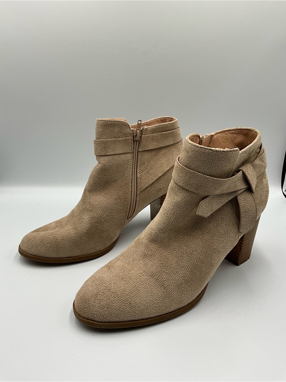ZBY Ankle Booties Size 10 Taupe with Side Knot